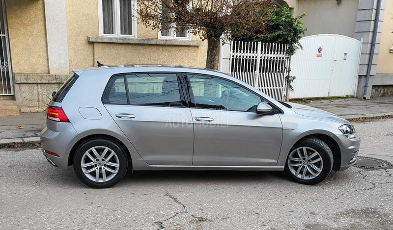 Volkswagen Golf 7 1.5TGI DSG BUSSINES