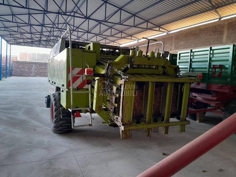 Claas 1200