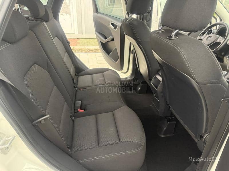 Mercedes Benz B 180 cdi
