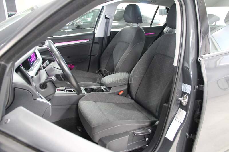 Volkswagen Golf 8 RATA OD199/CNG 2022