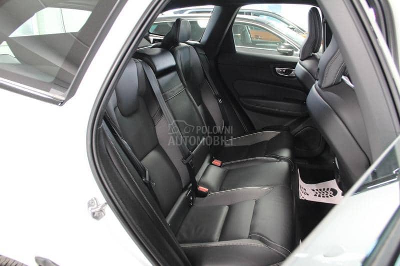 Volvo XC60 RADA OD/B5 235 AWD Volvo XC60 RADA OD/B5 235 AWD