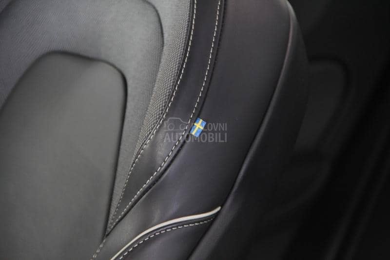 Volvo XC60 RADA OD/B5 235 AWD Volvo XC60 RADA OD/B5 235 AWD