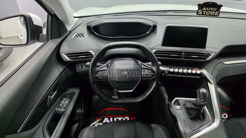 Peugeot 3008 1.2i Executive