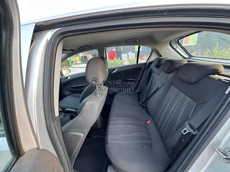 Opel Corsa D 1.2i
