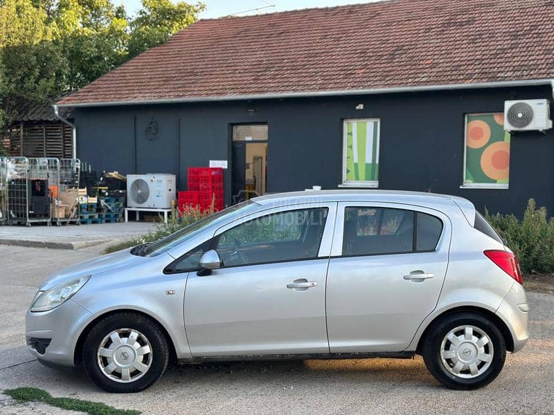 Opel Corsa D 1.2i