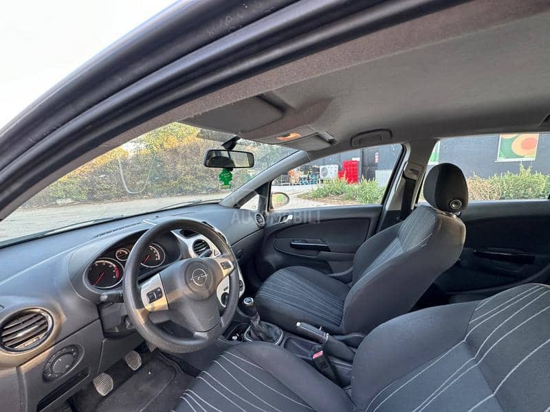 Opel Corsa D 1.2i