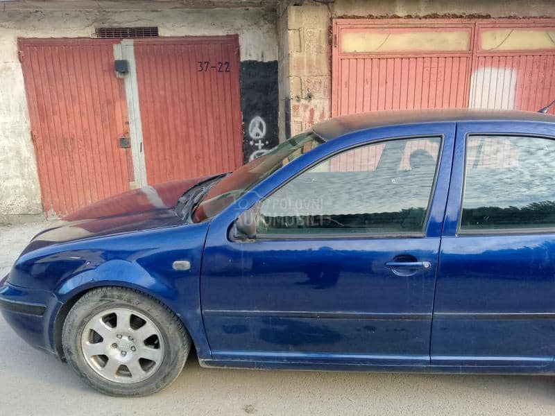 Volkswagen Bora 1.6 8v