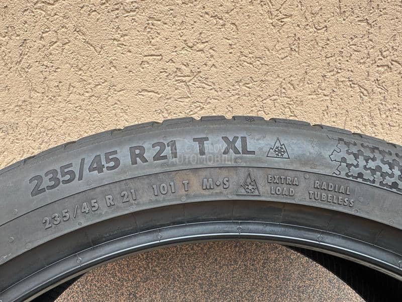 Continental 255/40 R21 Zimska