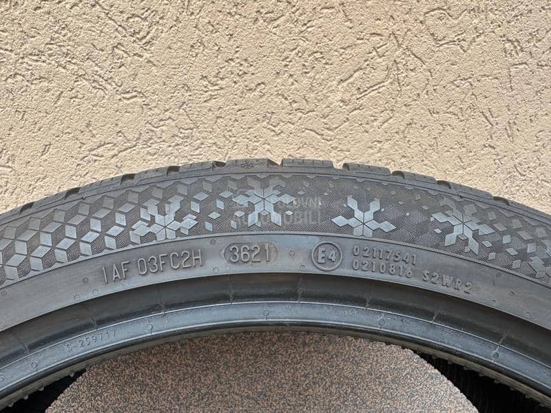 Continental 255/40 R21 Zimska