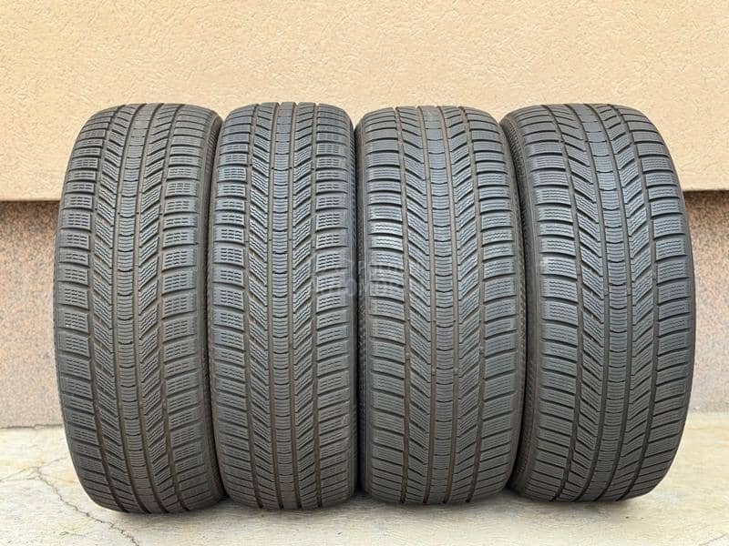 Continental 255/40 R21 Zimska
