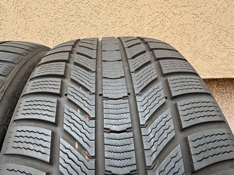 Continental 255/40 R21 Zimska