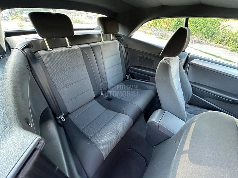 Volkswagen Golf 6 1.2tfsi cabrio