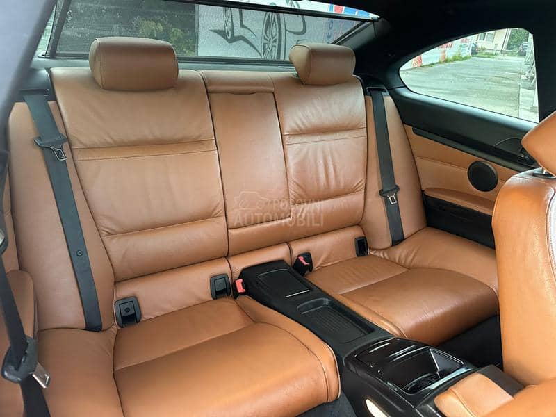 BMW 335 