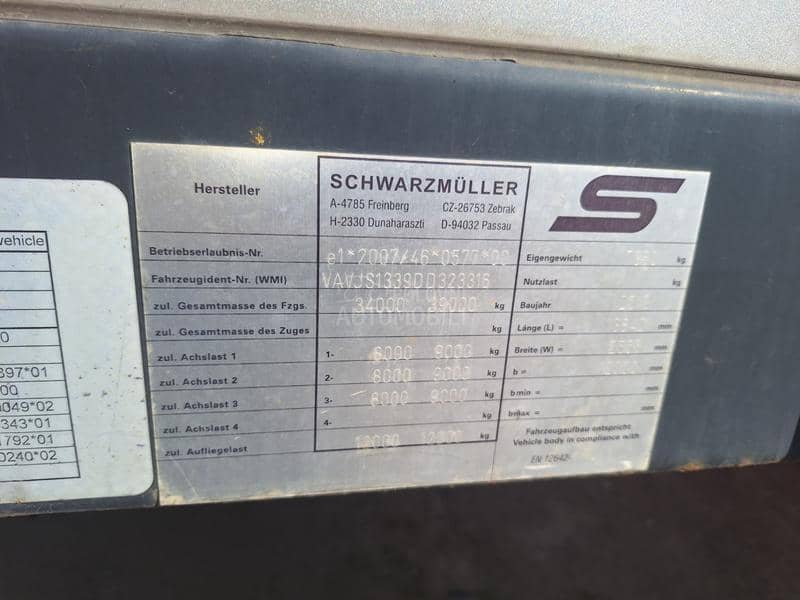 Schwarzmuller J SERIE