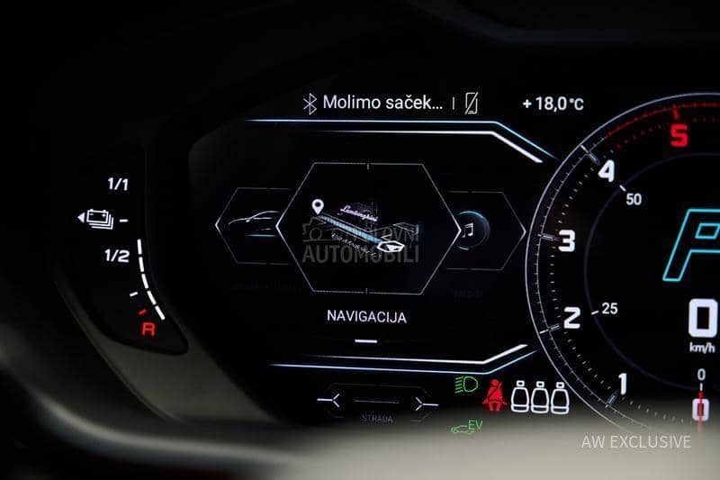 Lamborghini Urus SE V8 NEW