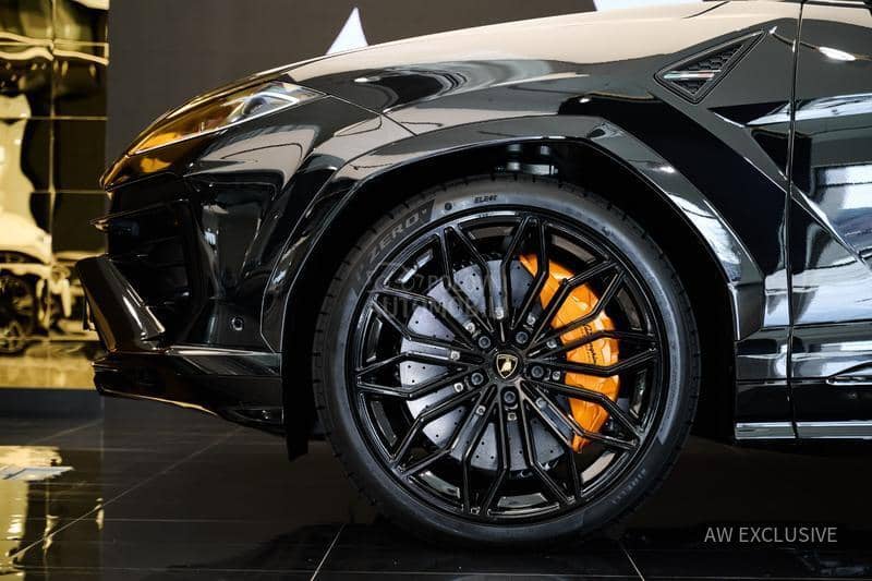 Lamborghini Urus SE V8 NEW