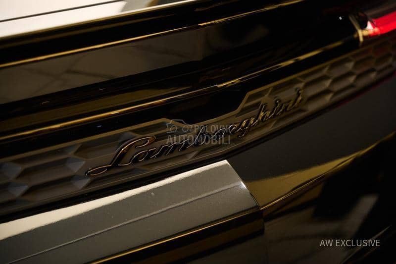 Lamborghini Urus SE V8 NEW