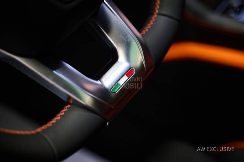 Lamborghini Urus SE V8 NEW