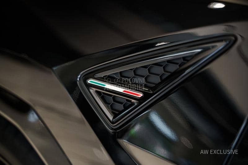 Lamborghini Urus SE V8 NEW