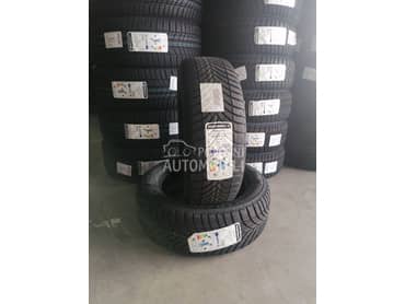 Semperit 235/55 R17 Zimska 