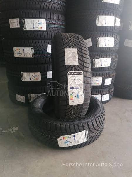 Semperit 235/55 R17 Zimska