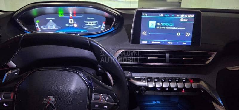 Peugeot 3008  Peugeot 3008