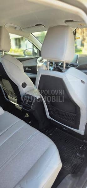 Peugeot 3008  Peugeot 3008