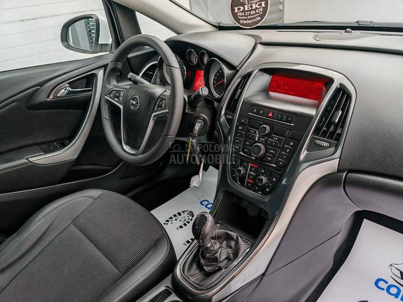 Opel Astra J 1.7CDTi/COSMO/T O P Opel Astra J 1.7CDTi/COSMO/T O P