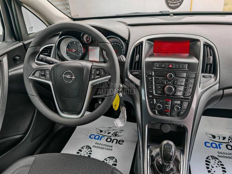Opel Astra J 1.7CDTi/COSMO/T O P Opel Astra J 1.7CDTi/COSMO/T O P