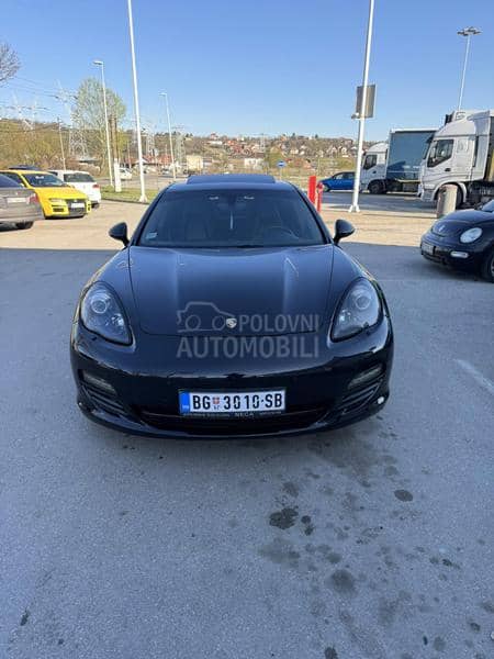 Porsche Panamera 4.8i
