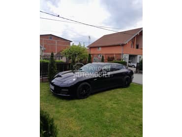 Porsche Panamera 4.8i