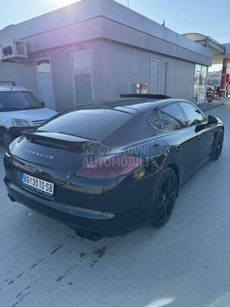 Porsche Panamera 4.8i