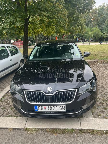 Škoda Superb 