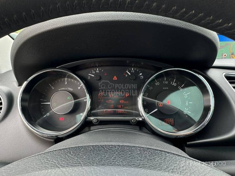 Peugeot 3008 1.6HDI ALLURE N O V Peugeot 3008 1.6HDI ALLURE N O V