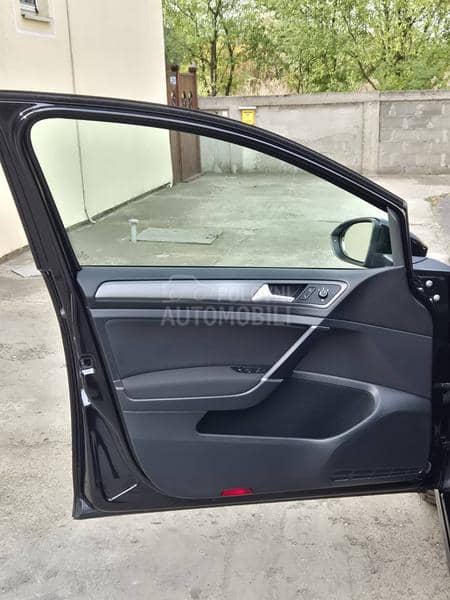 Volkswagen Golf 7 e-golf