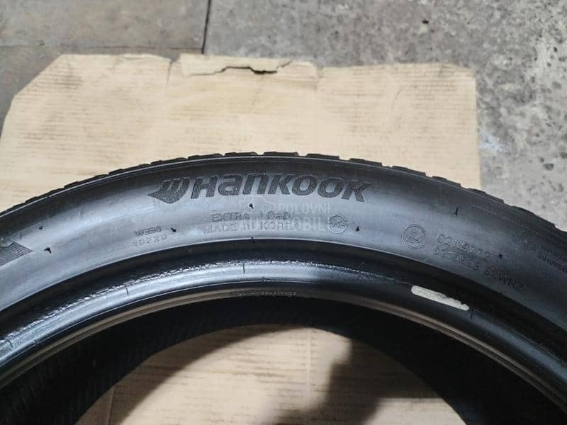 Hankook 255/40 R18 Zimska