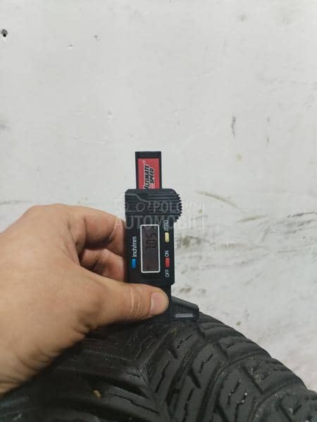 Nokian 185/60 R15 Zimska