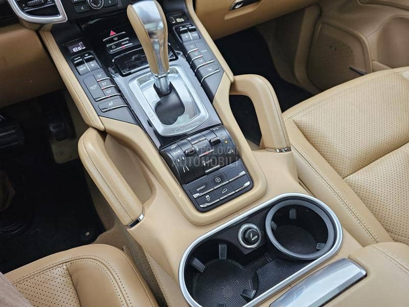 Porsche Cayenne 3.0 TD