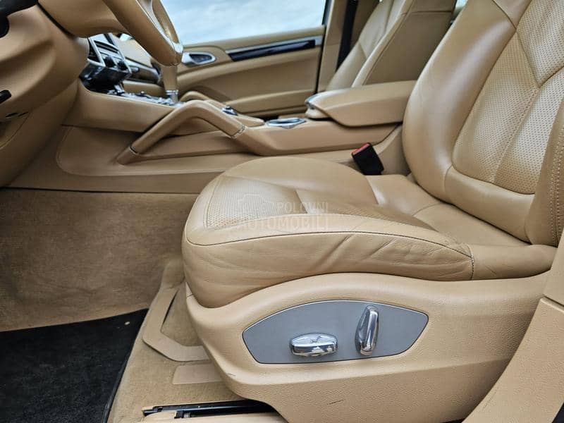 Porsche Cayenne 3.0 TD