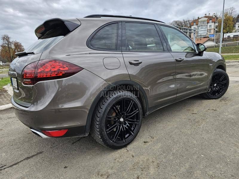 Porsche Cayenne 3.0 TD