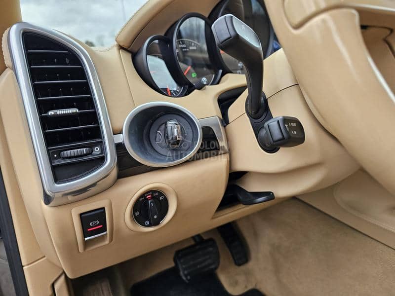 Porsche Cayenne 3.0 TD