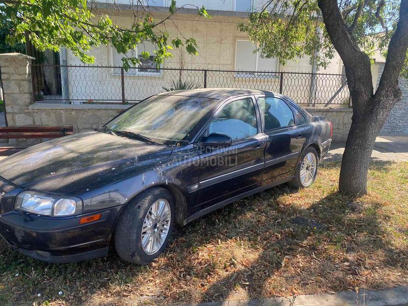 Volvo S80 