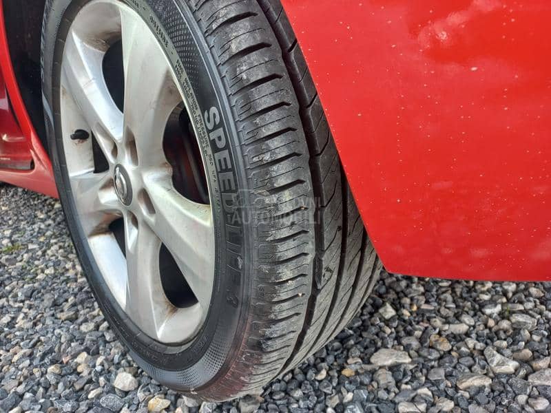 Opel Zafira 1400 net Opel Zafira 1400 net