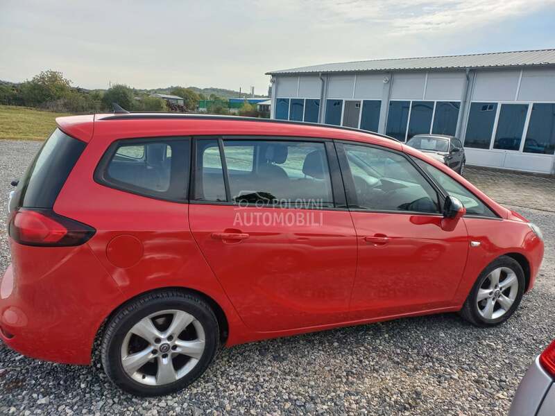Opel Zafira 1400 net Opel Zafira 1400 net