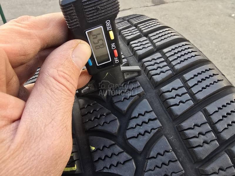 Taurus 225/40 R18 Zimska