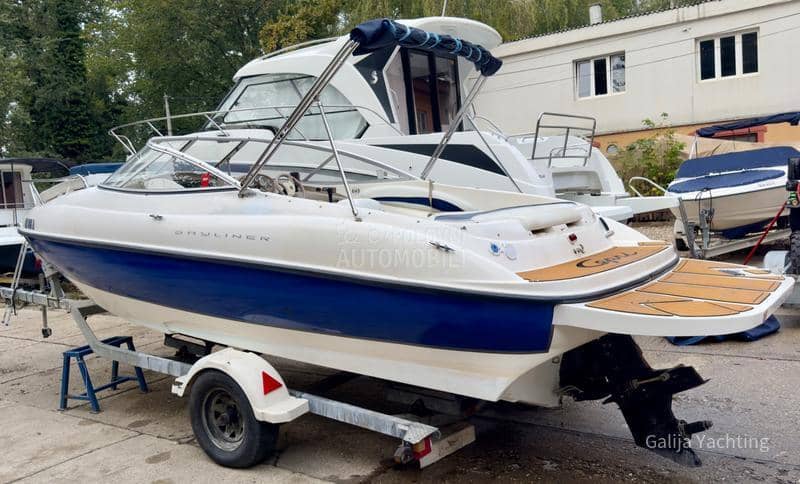 Bayliner 212 CU