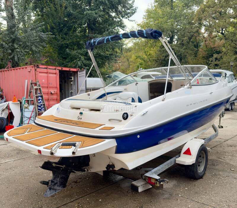 Bayliner 212 CU