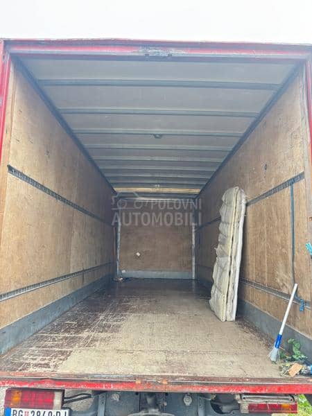 Mercedes Benz atego 818