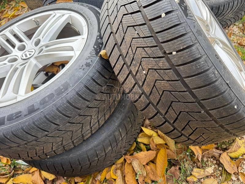 ROADTOUR 275/45 R20 Zimska