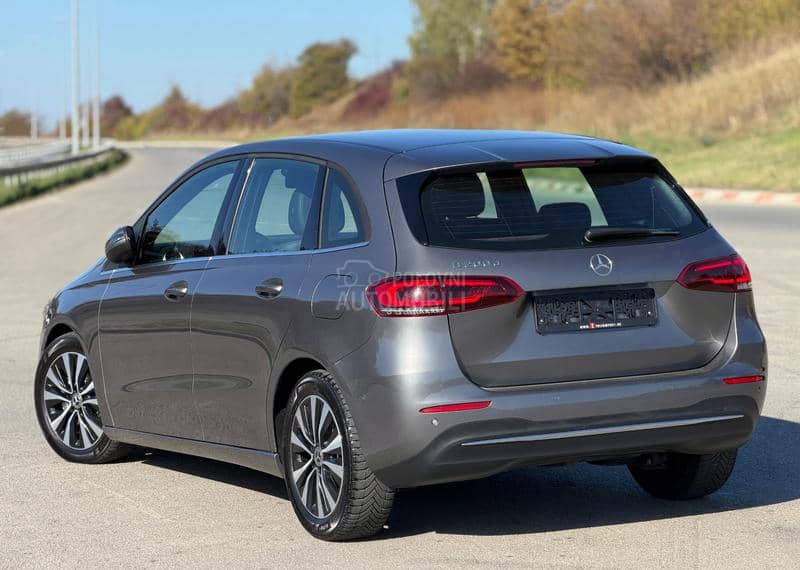 Mercedes Benz B 200 2.0 150 LED/Autom